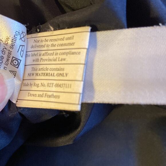 J. Crew Down Puffer Vest Women’s Size M Navy White Stripes Feathers High Quality - Picture 11 of 11